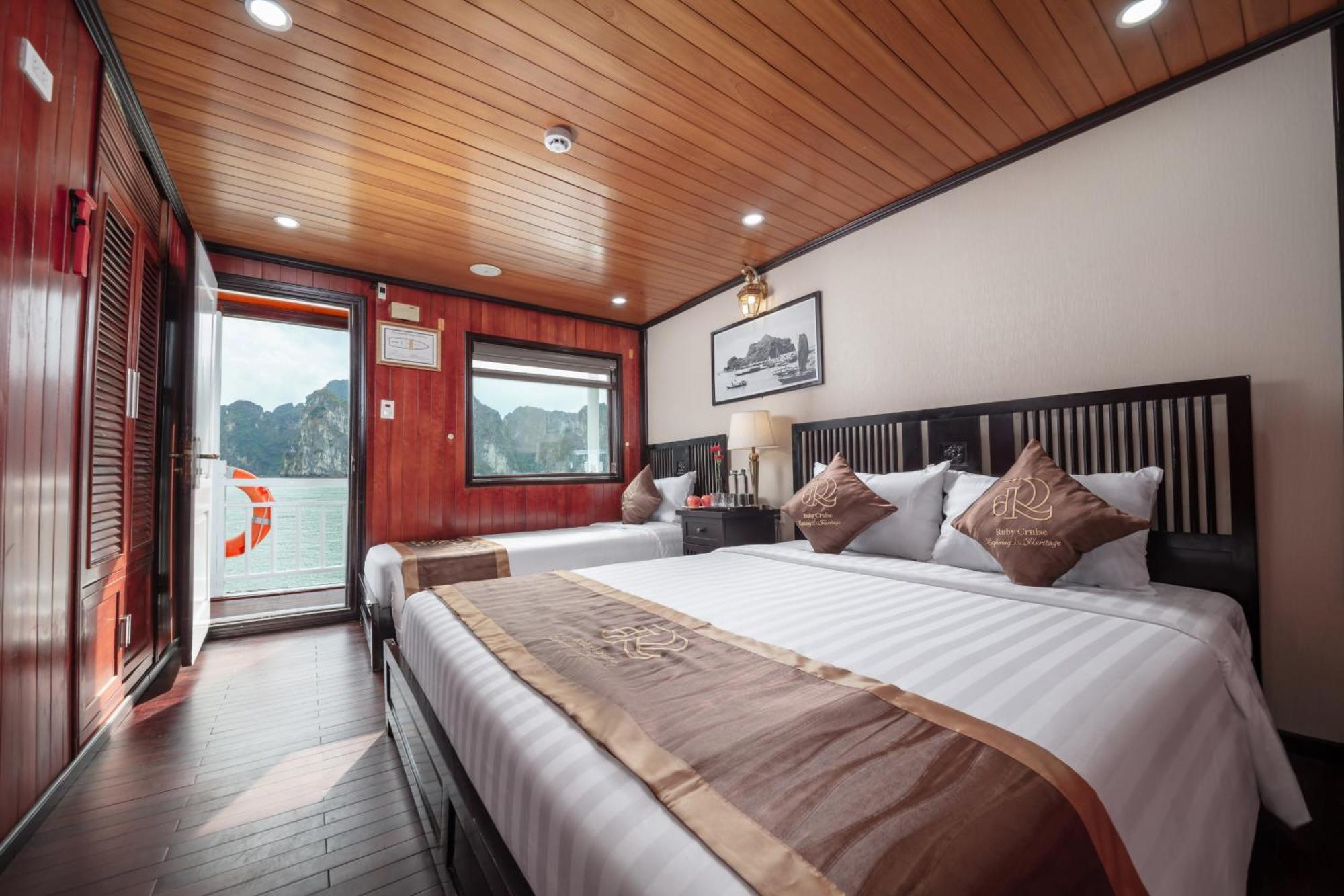 Ruby Cruise Hotel Hạ Long Ngoại thất bức ảnh