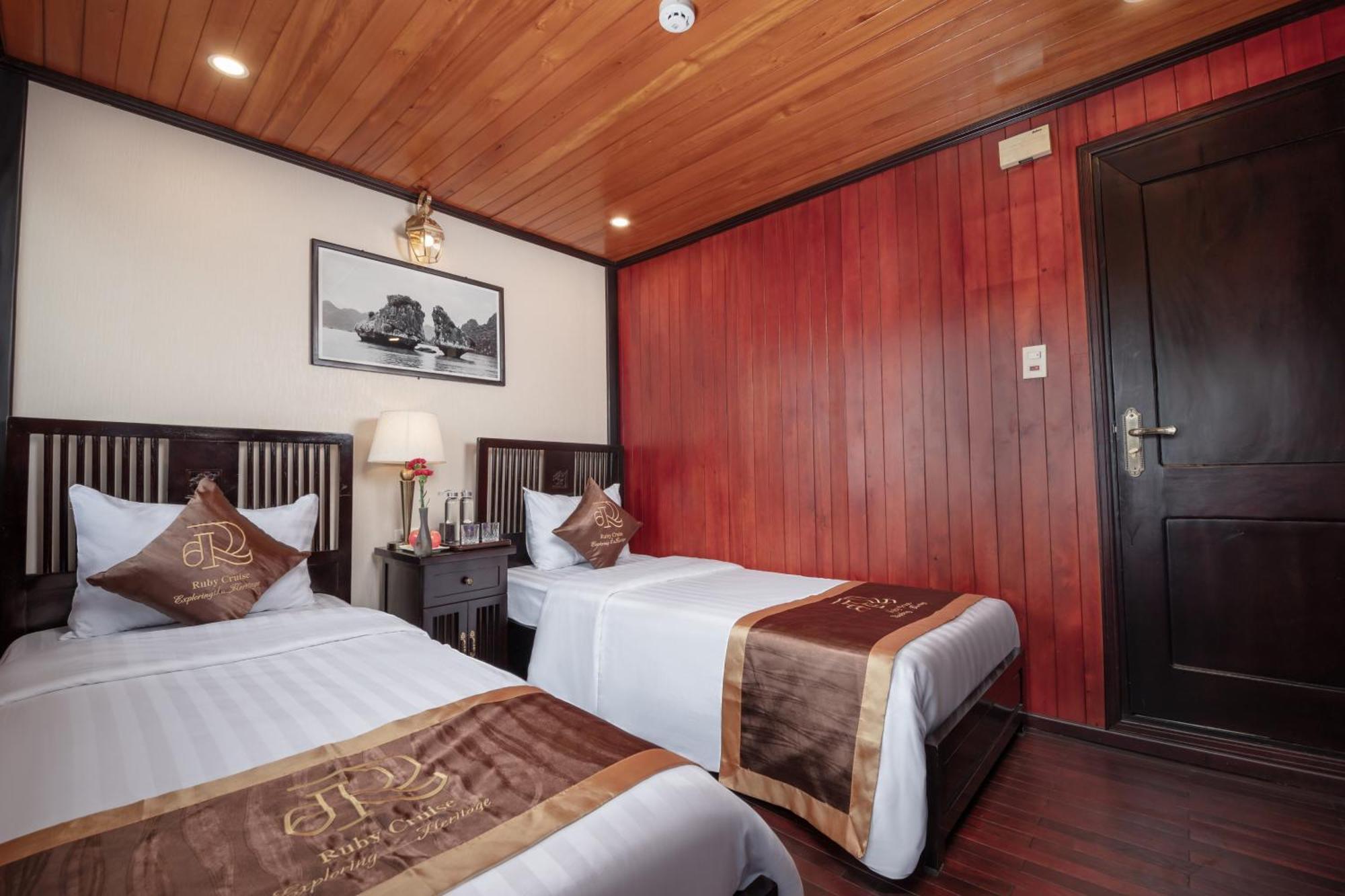Ruby Cruise Hotel Hạ Long Ngoại thất bức ảnh