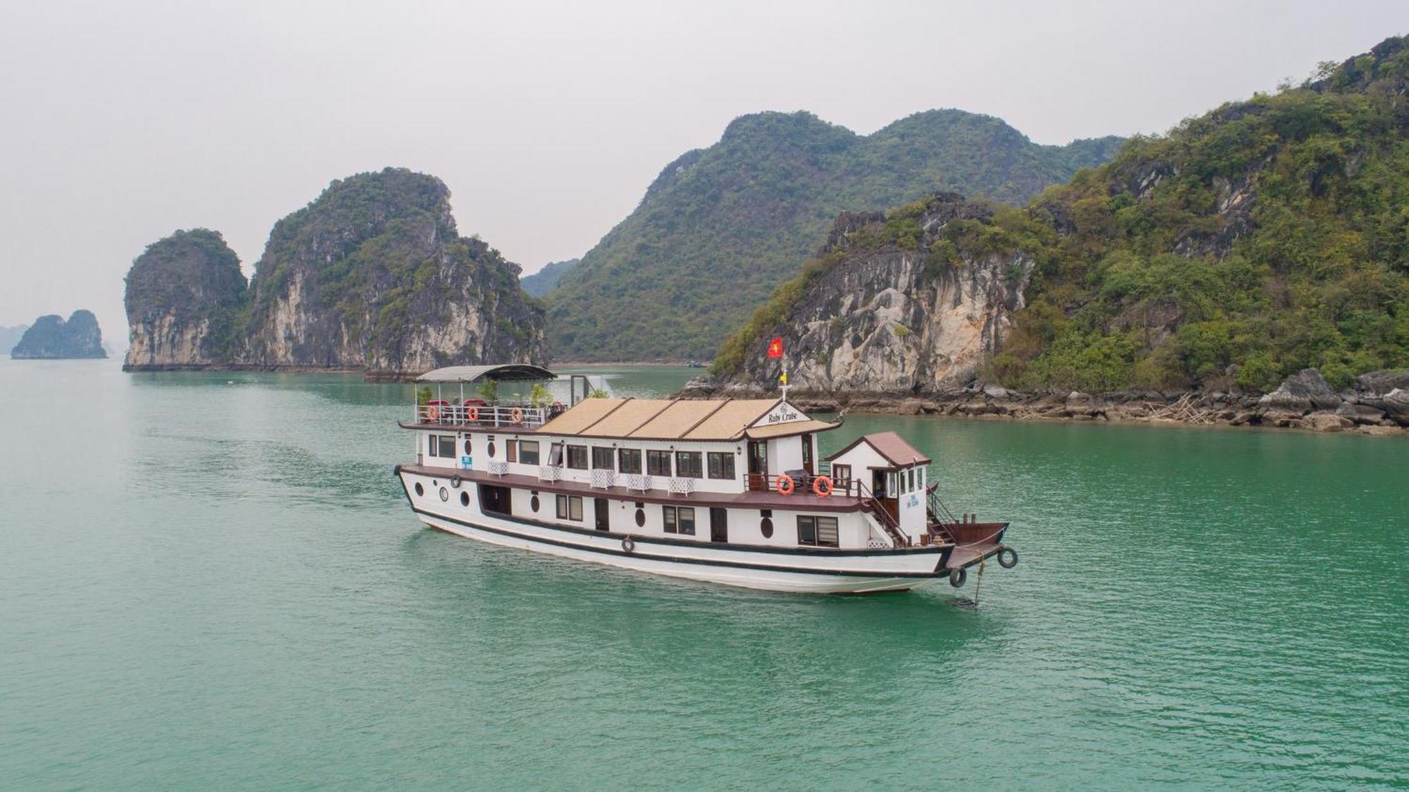 Ruby Cruise Hotel Hạ Long Ngoại thất bức ảnh